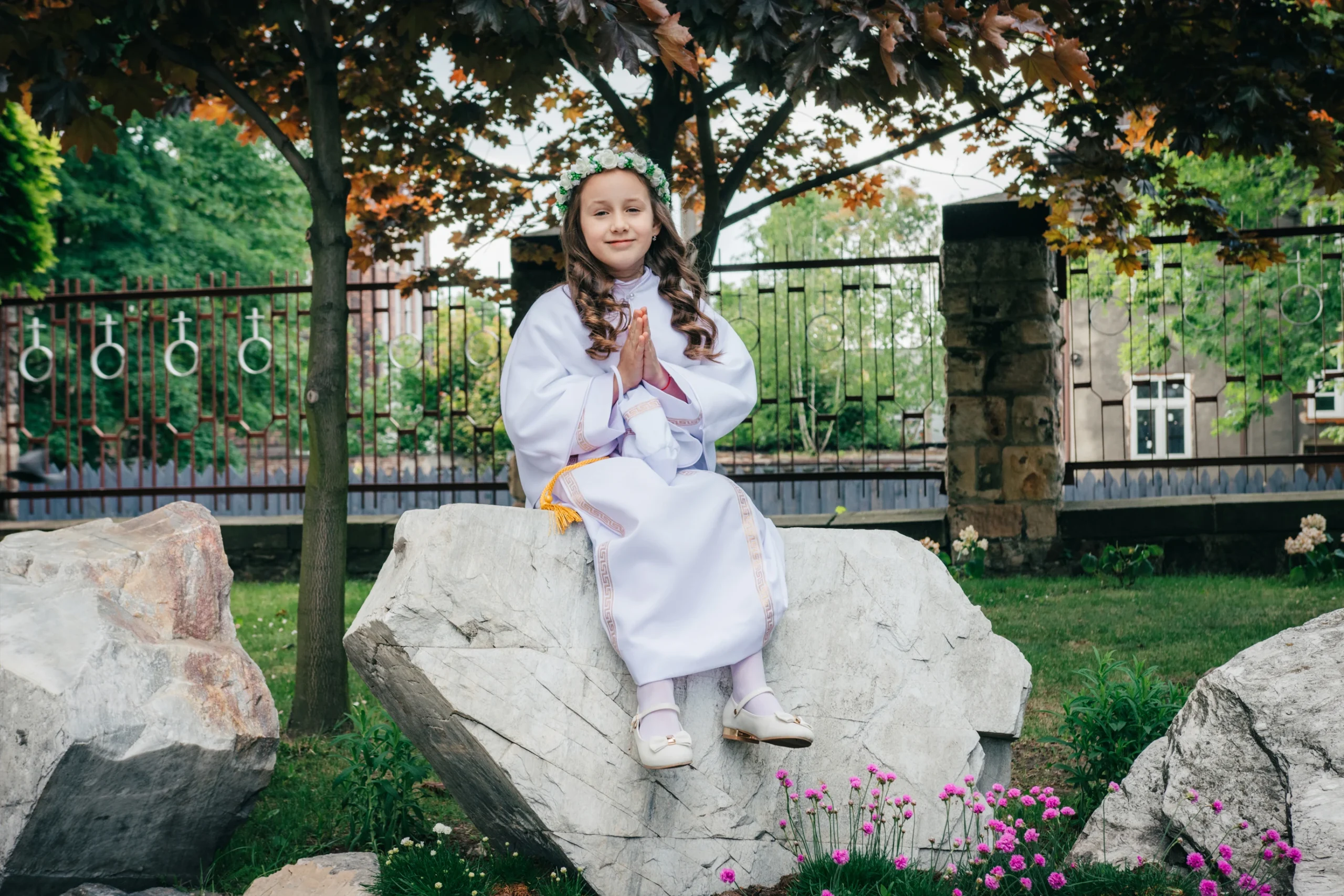 FOTOGRAFIQ-Częstochowa-obróbka-plenerowych-zdjęć-komunijnych-z-subtelną-kolorystyką